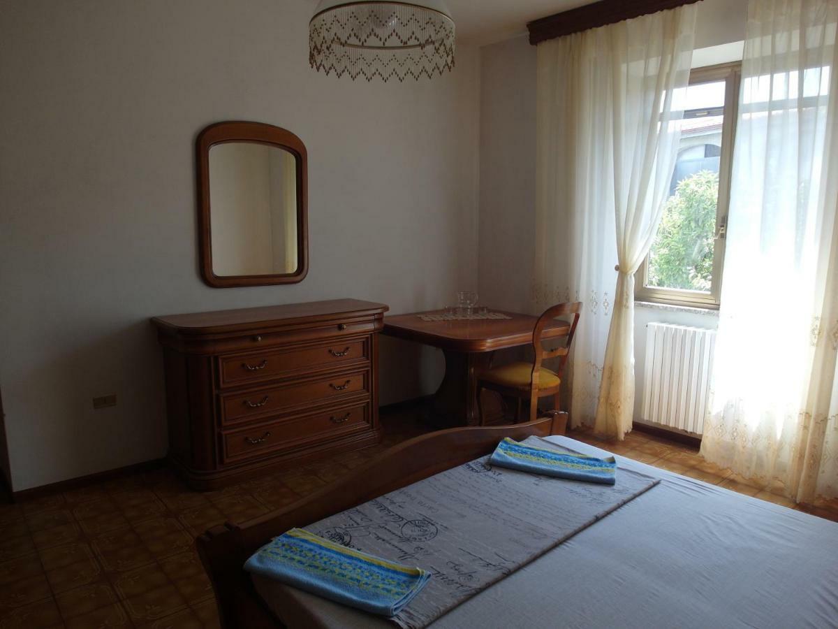 Apartment Via Montenegro Ghilarza Bagian luar foto